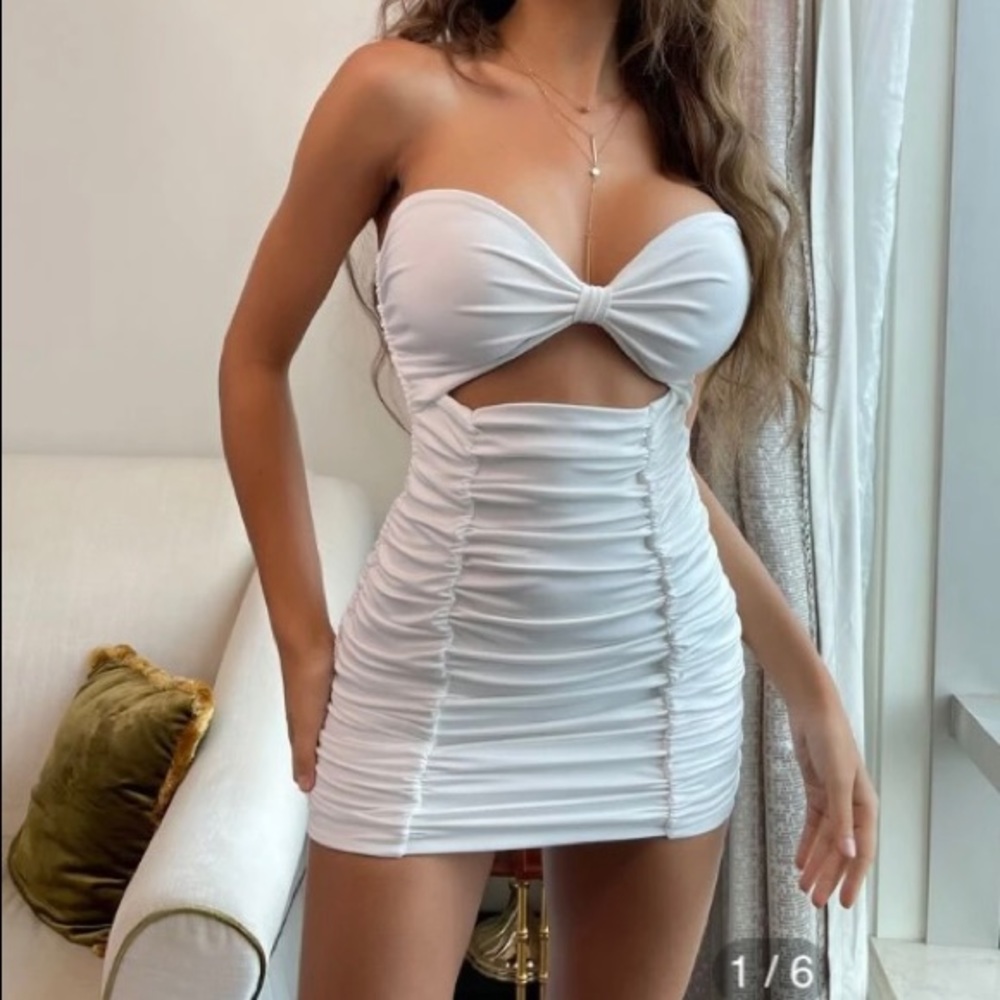 White bodycon ruched dress